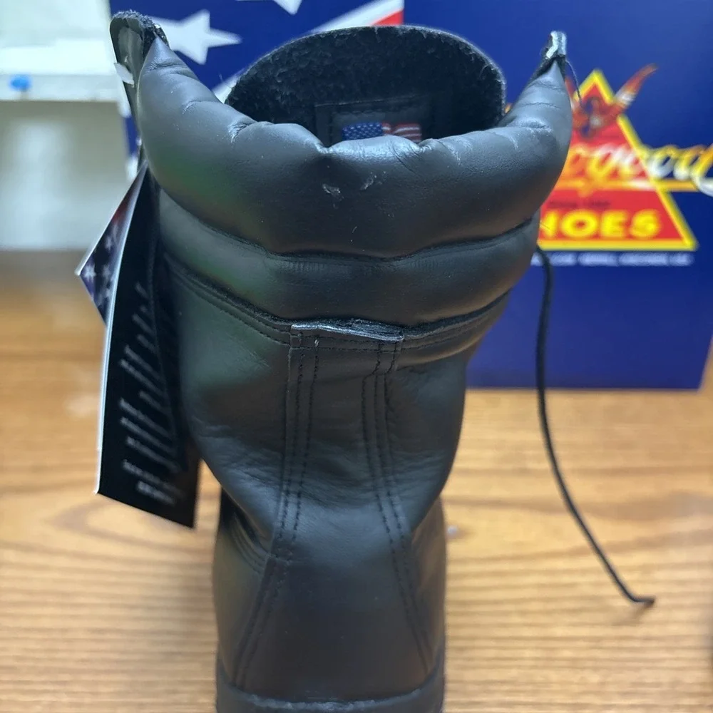 Thorogood SoftStreets 834-6731 Black Leather Insulated Work Boots Mens 8 W USA